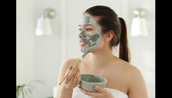 8 DIY Anti-Aging Face Mask at Home